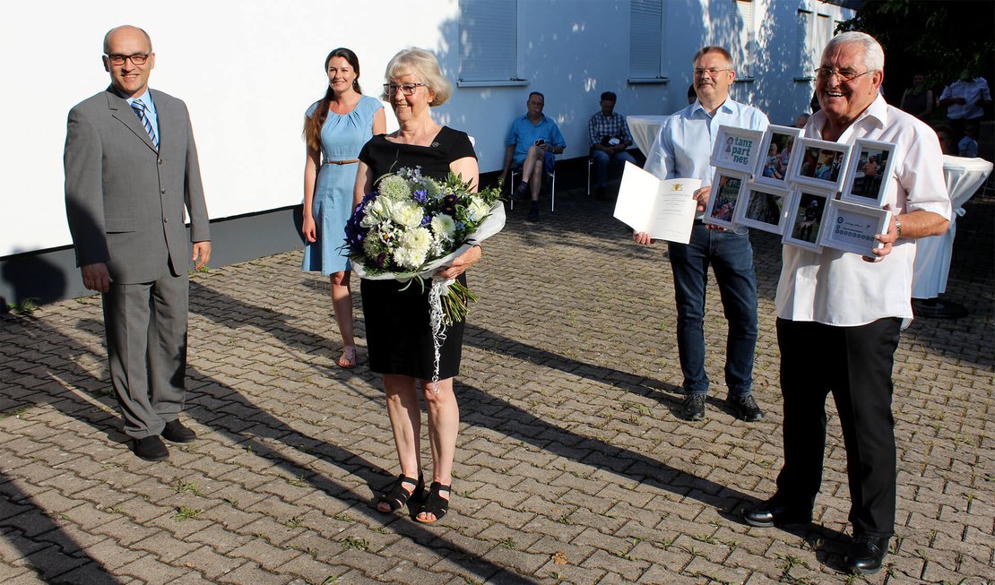 Hohe Ehrung für unsere Vereinsvorsitzende Doris Müllner Hohe Ehrung für unsere Vereinsvorsitzende Doris Müllner