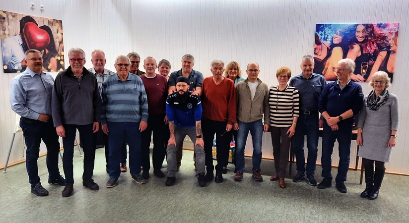 Geehrte Mitglieder auf der Jahreshauptversammlung des Sportverein Illingen im März 2023
